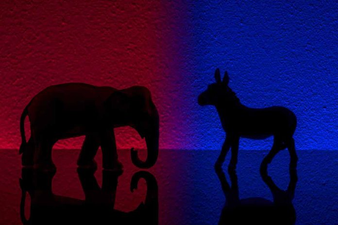 466431008 featured image Republican and Democrat symbols