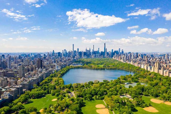shutterstock_1414639229 Central Park with Manhattan skyline on a sunny day